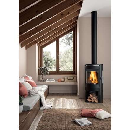 Купить Печь-камин Invicta Poele Neosen Etanche в интерьере чугунная в Гродно в Гродно