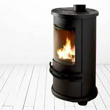 Купить Печь-камин Invicta Orense в интерьере чугунная в Гродно в Гродно