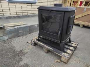 Купить чугунный Печь-камин EVEREST S13 в Гродно фото в интерьере в Гродно