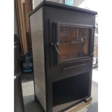 Стальной печь-камин в интерьере ЭТНА (Панорама) с плитой и ТО Амазонка бай фото в Гродно