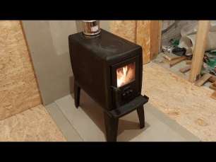 Печь-камин чугунный FireWay Zeige в интерьере Амазонка бай фото в Гродно