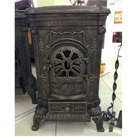 Печка чугунная Амбра в интерьере Амазонка бай фото в Гродно