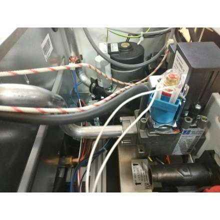 Газовый котел Ariston CARES XC 18 FF в Гродно